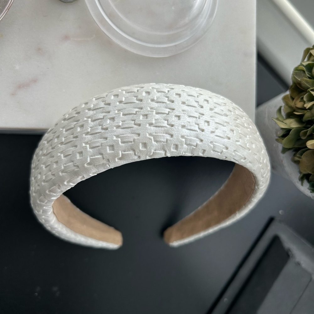 Tasha NIB BOTEGA HEADBAND IN IVORY - Picture 3 of 4